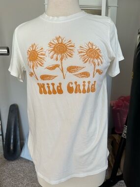 Wild Child Sunflower Graphic TeeWhite & yellow. Med. women’s. Stretchy and soft